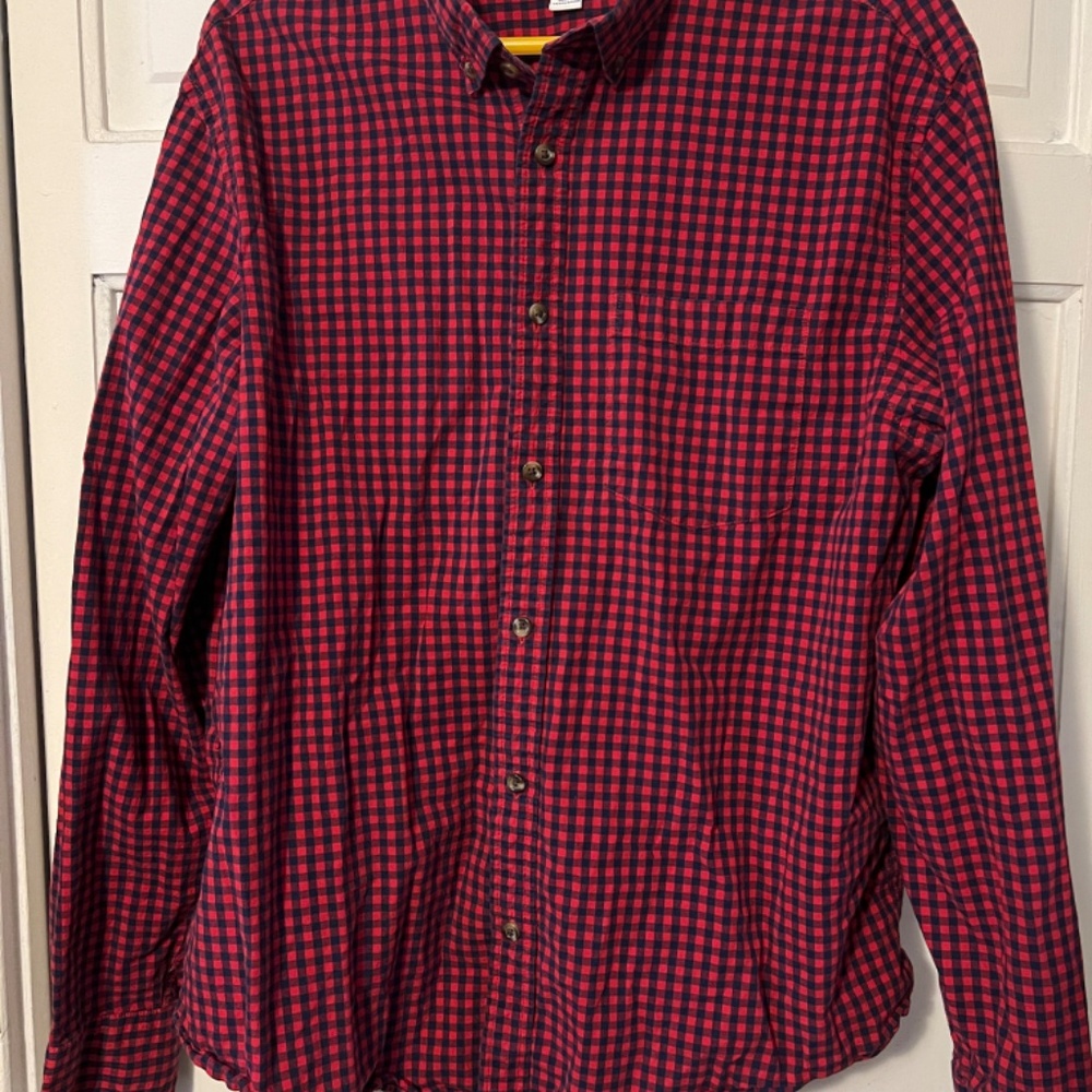 Old Navy Men's Button Down Shirt